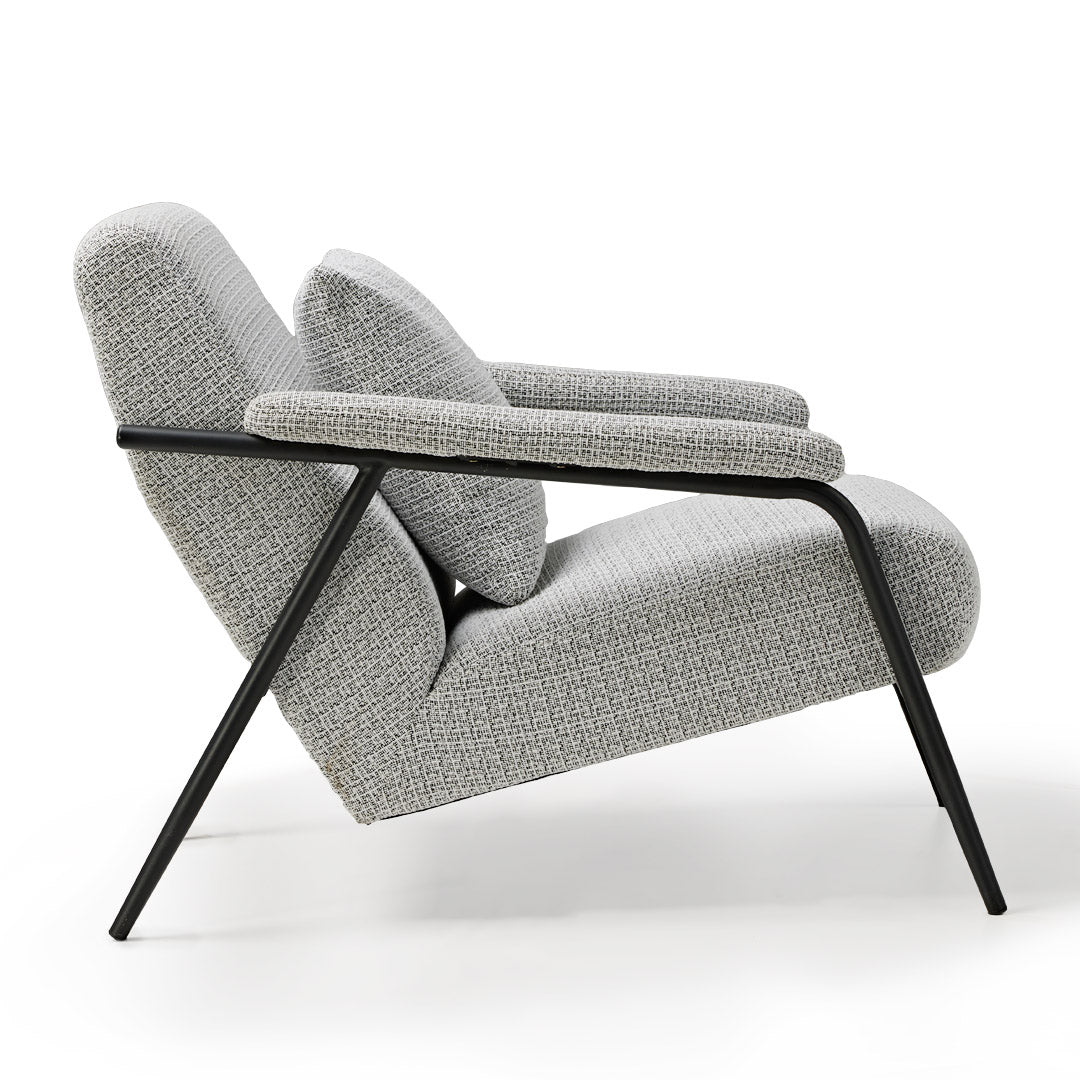 Minimalist Gray Lounge Chair With Black Metal Frame, Perfect for Modern Living Rooms.