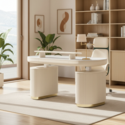 Huddle Table vs. Standing Desk: Choosing Your Sync-Up Hub
