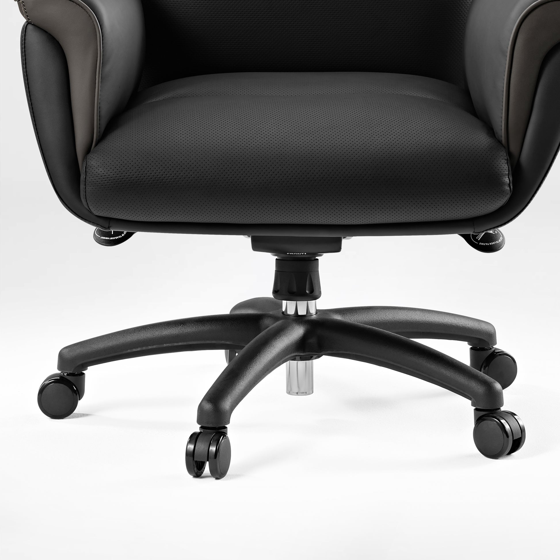 Royal Microfiber Leather Executive Office Chair – Black Finish With Premium Quality Craftsmanship.