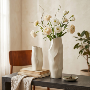 HD-07 Handcrafted Cream-Colored Vases With Yellow Flowers, Creating an Artistic Atmosphere.