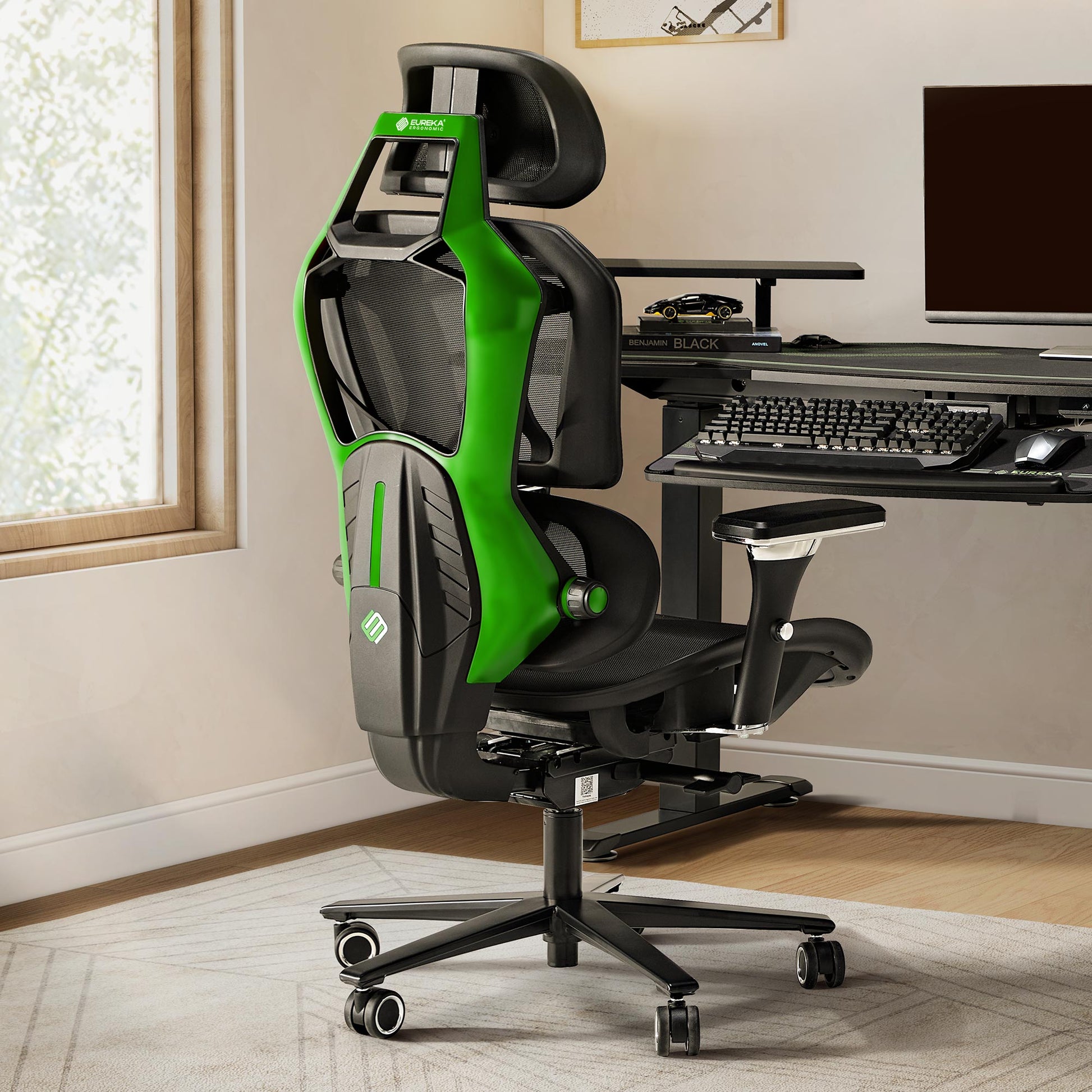 Typhon, Hybrid Ergonomic Gaming Chair, green