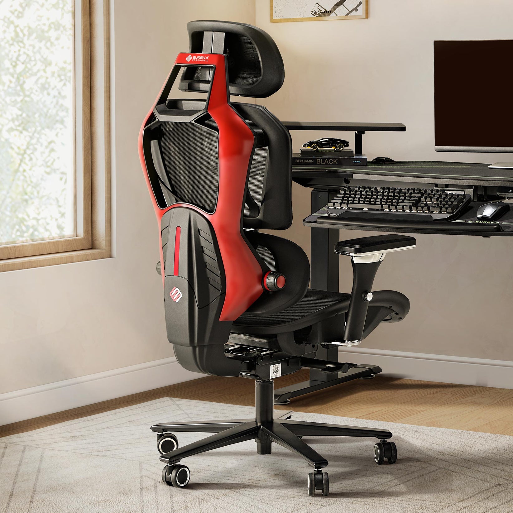 Eureka Ergonomic Typhon Hybrid Gaming Chair with Smart Lumbar Support