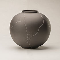 Dark Gray Ceramic Vase With Silver Crack Detailing, Ideal for Dining Table, Desk, Shelf, and Kitchen Decor.