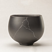 Dark Gray Ceramic Vase With Silver Crack Details, Ideal for Dining Table Or Shelf Decor.
