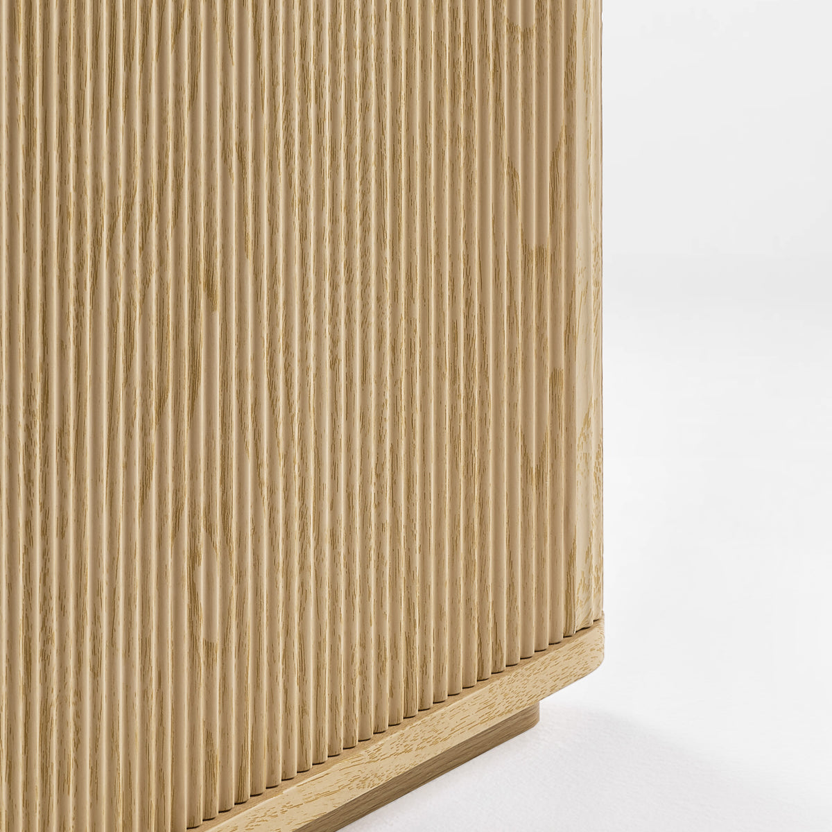Eureka Ergonomic Aurelia Standing Desk Featuring Elegant Fluted Leg Details