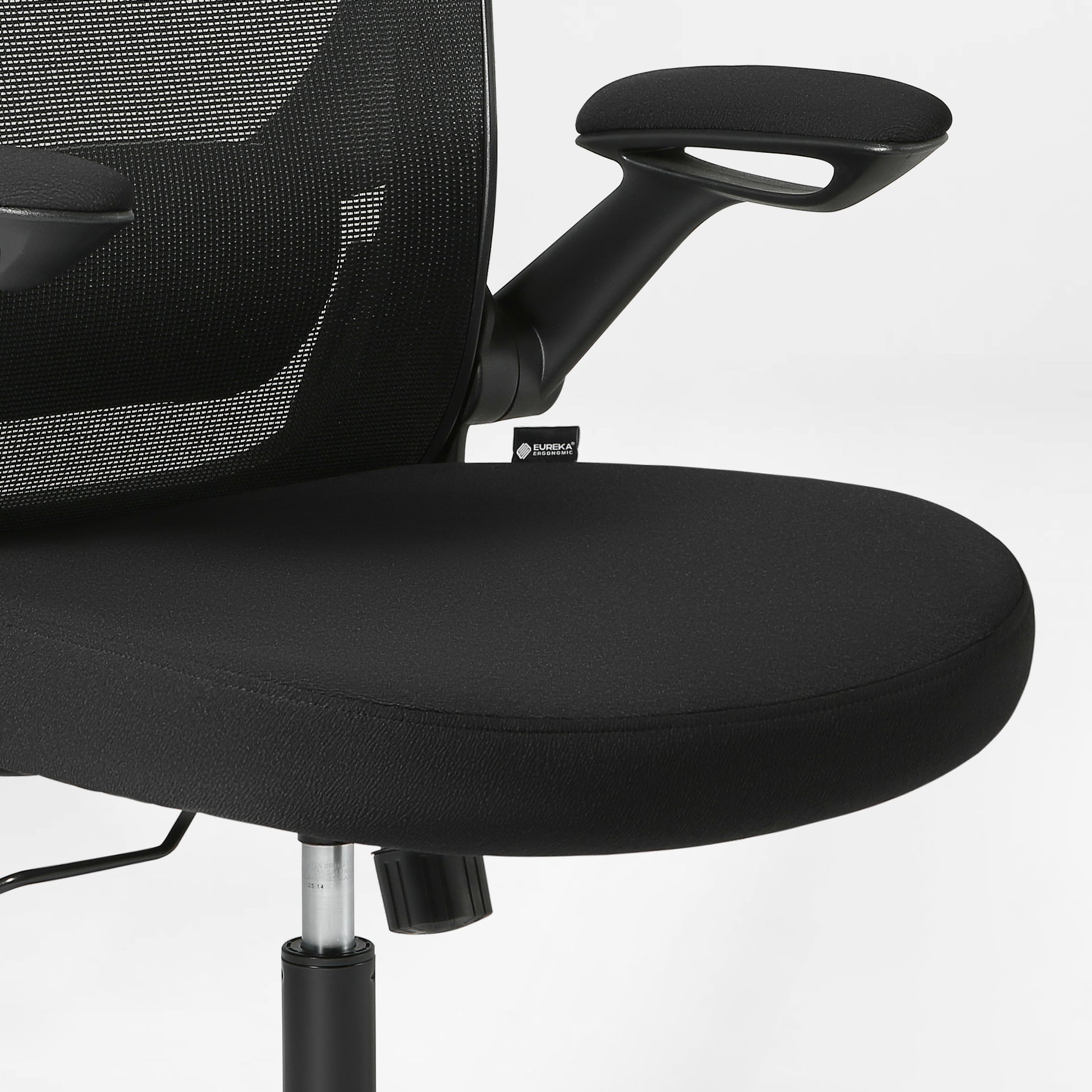 Black Onyx Ergonomic Office Chair With Mesh Back and Padded Seat, Designed for Ergonomic Support and Comfort.
