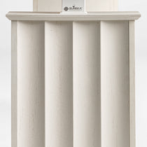 Eureka Ergonomic Ark SD Standing Desk Close-up of Leg design.