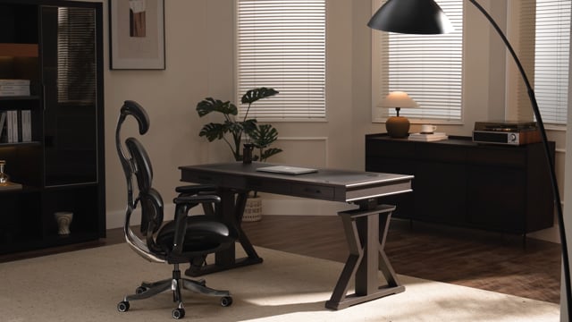 Eureka Ergonomic 60 inches Executive Standing Desk with Leather Finish