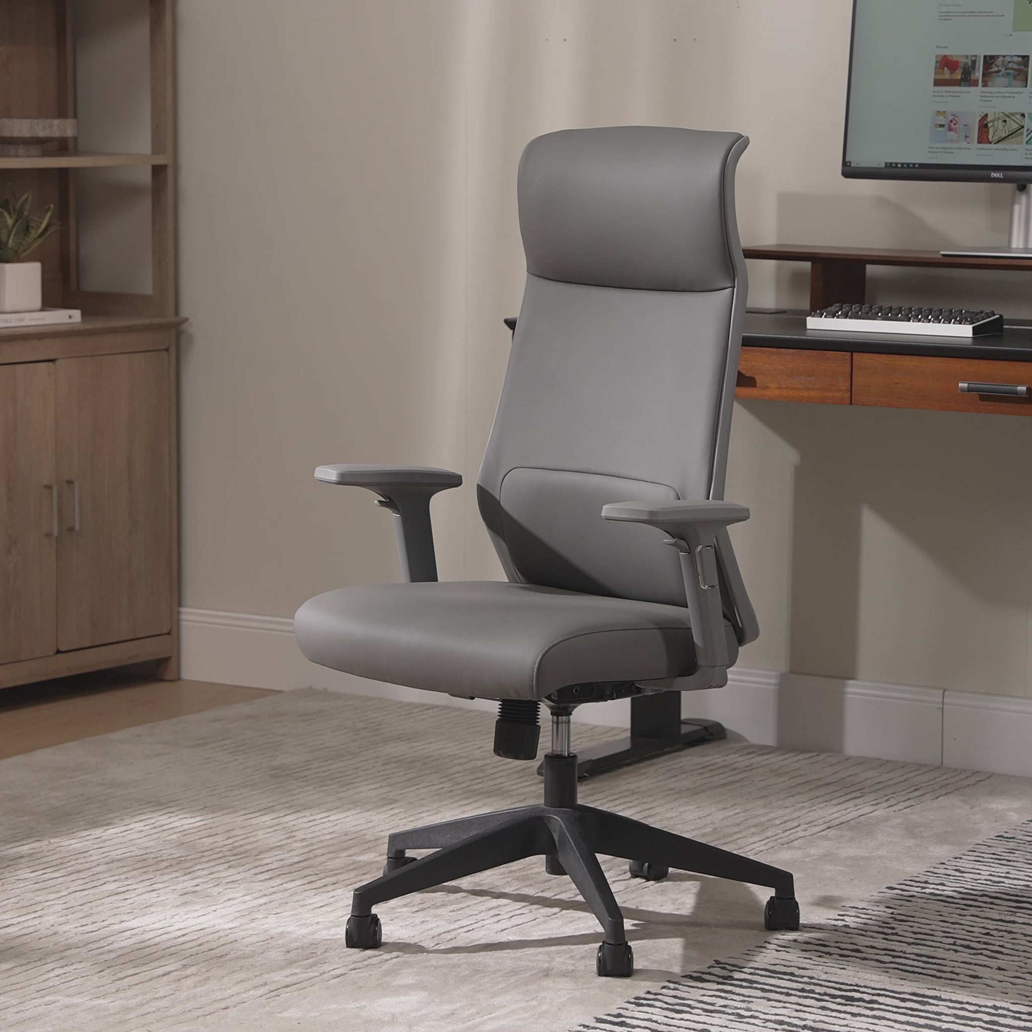 Eureka Ergonomic Valen Executive Office Chair  Video Display